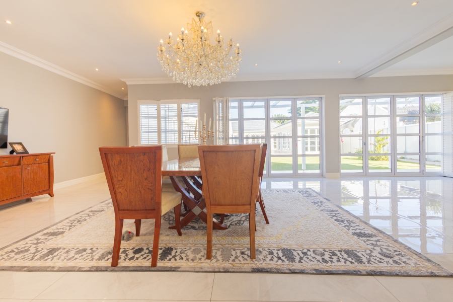 7 Bedroom Property for Sale in Flamingo Vlei Western Cape